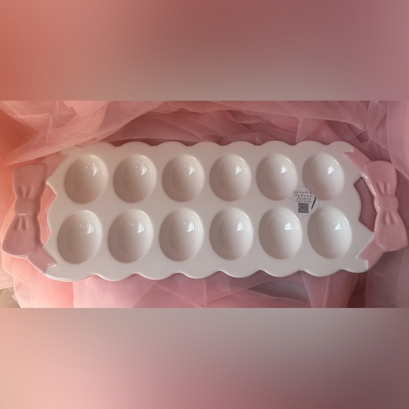 Pink Bow Egg Holder - Picture 3 of 3